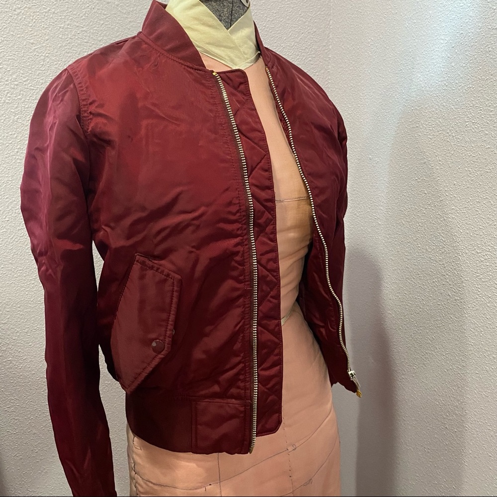 🩷🩷🩷Wilfred Free bomber jacket burgundy XS by Aritzia